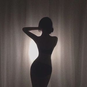 女帝被c呻吟双腿大开H视频
